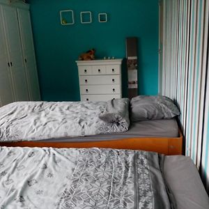 Kamer + douche in villa